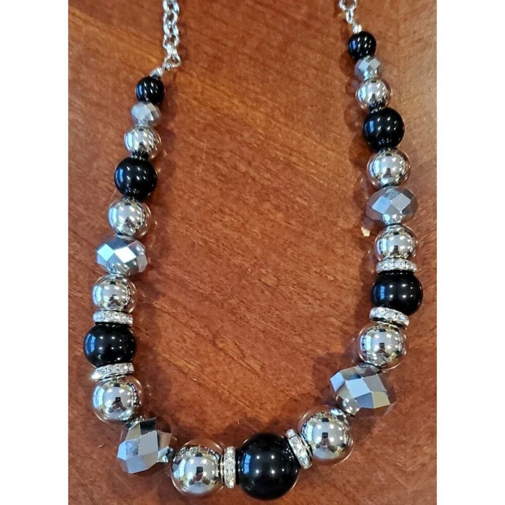 Black Silver Beaded Gala Careerware Necklace Earrings Papparazzi Jewelry Flaw